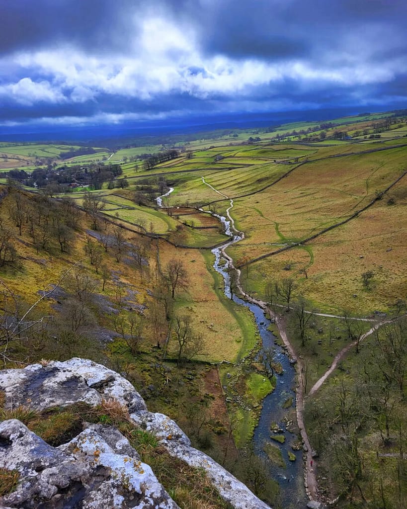 MALHAM-COVE-2-LP00118